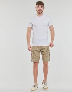 Petrol Industries - SHORTS CARGO 500< Shorts & Bermudas