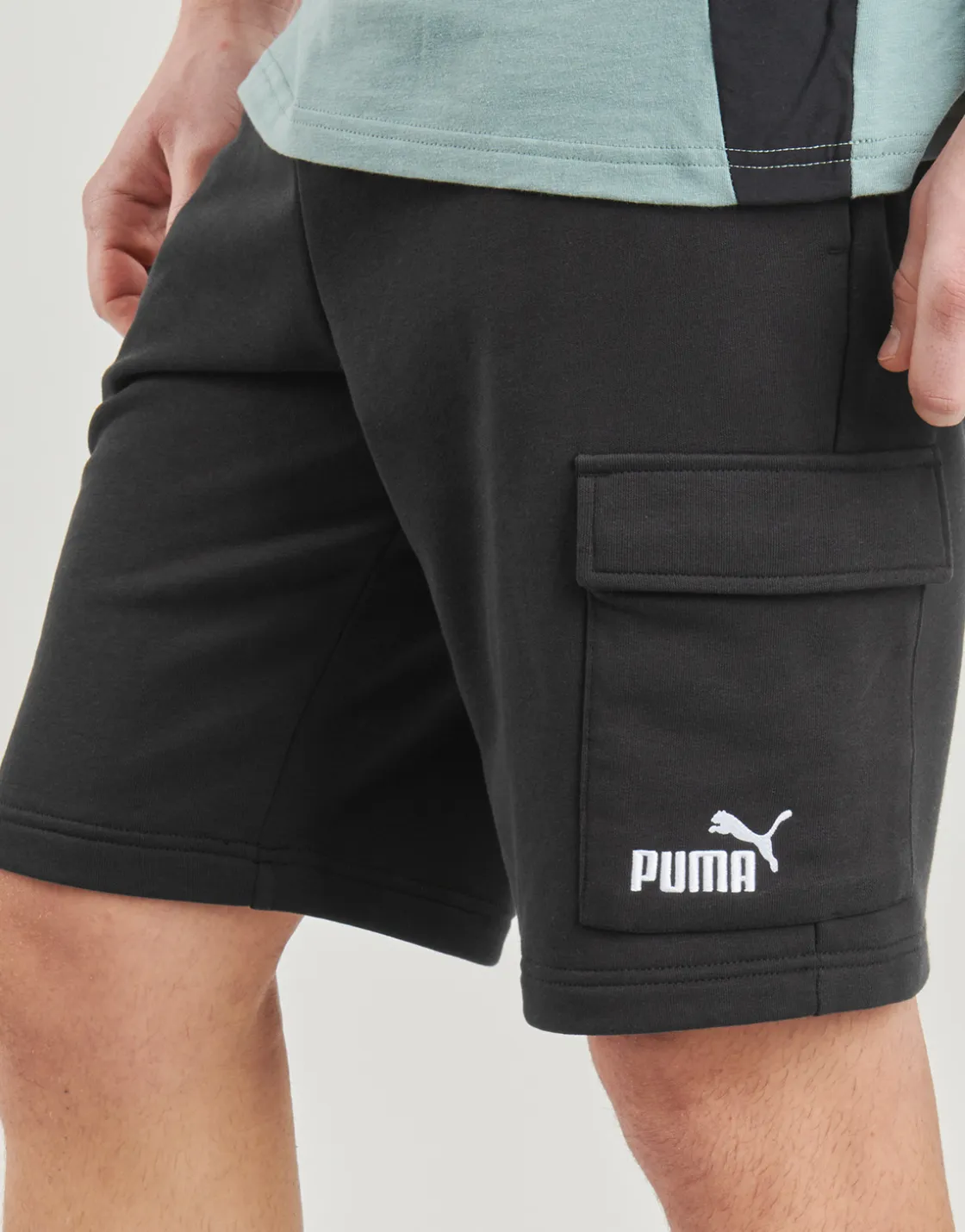 Puma Shorts & Bermudas^- ESS LOGO CARGO SHORTS