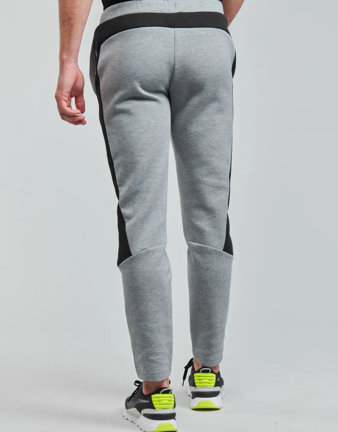 Puma - EVOSTRIPE CORE FZ PANT< Joggings & Survêtements
