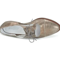 Regard Derbies & Richelieu^- RELAX