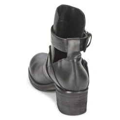 Strategia - CRECA< Bottines / Boots