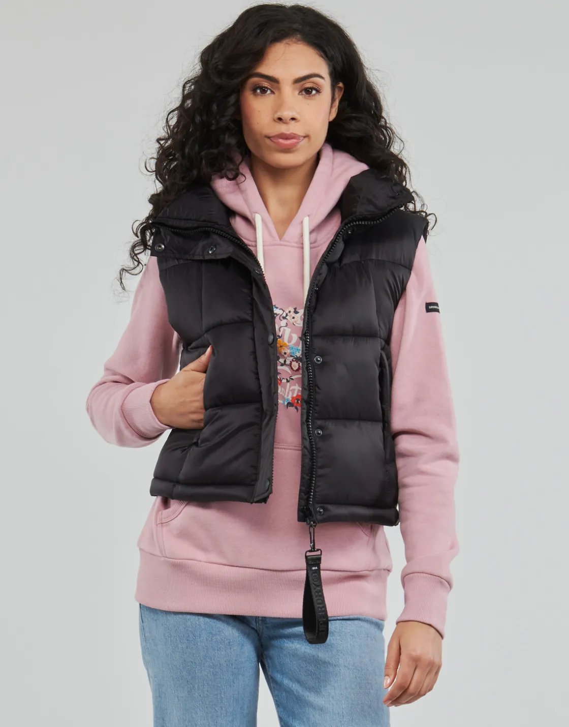 Superdry - CODE MTN SPORT GILET Black Clearance