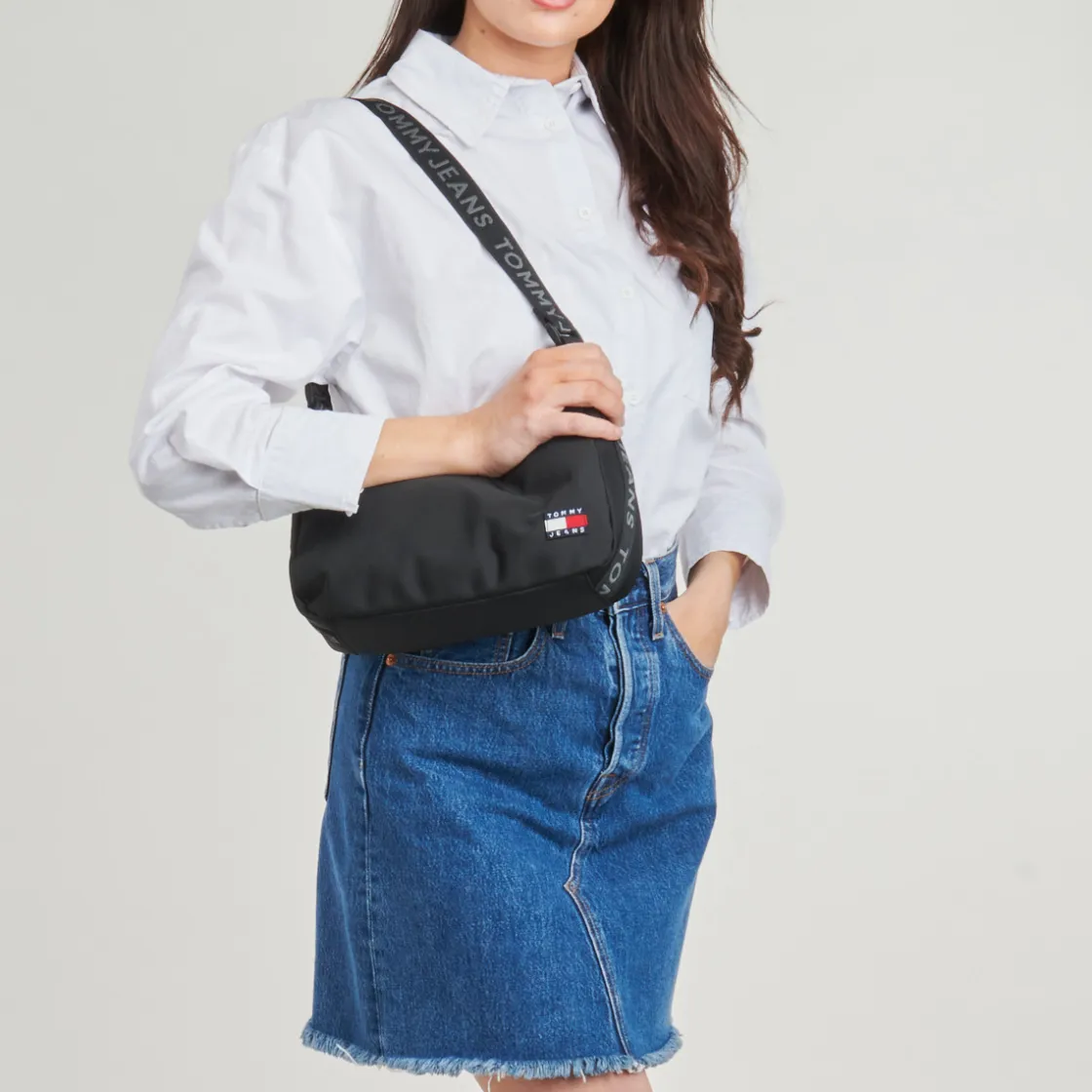 Tommy Jeans - TJW ESS DAILY SHOULDER BAG< Sacs À Main
