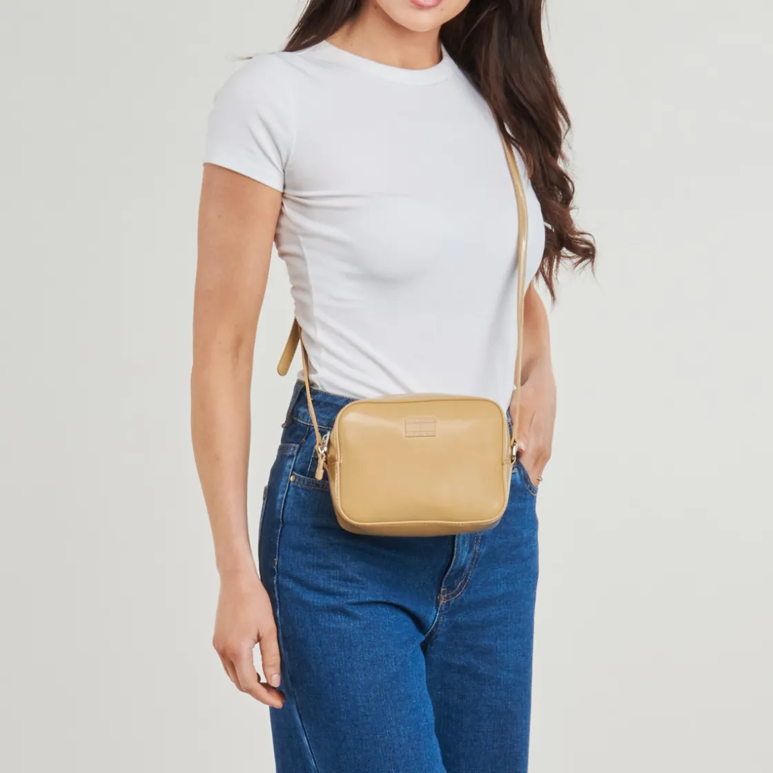 Tommy Jeans - TJW ESS MUST CAMERA BAG BOX PU Marron Best