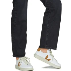 Veja - URCA Discount