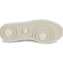 Veja - V-10 Clearance