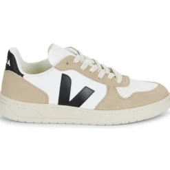 Veja - V-10 Sale