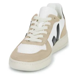 Veja - V-10 Sale
