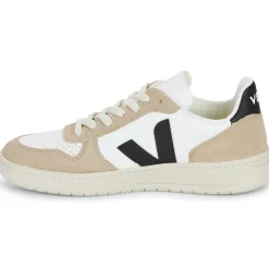 Veja - V-10 Sale