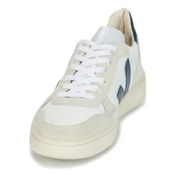 Veja - V-10 Outlet