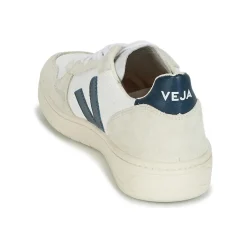 Veja - V-10 Outlet
