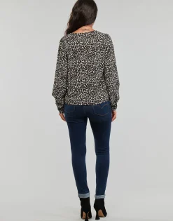Vero Moda - VNMNAJA LS V NECK PLEAT SHIRT< Tops / Blouses