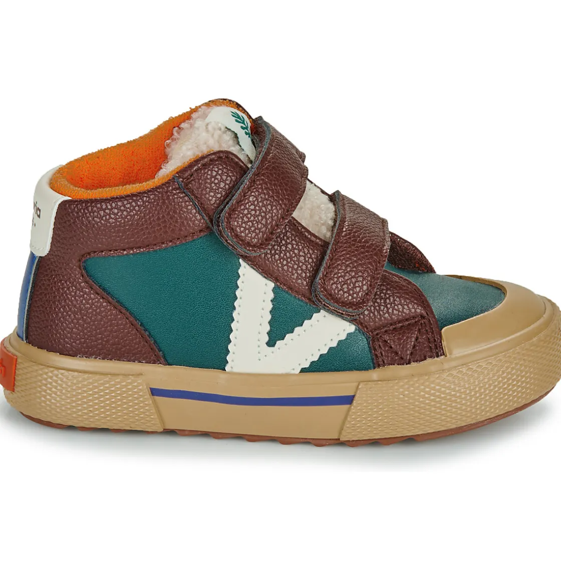 Victoria - 1065193< Baskets Mode