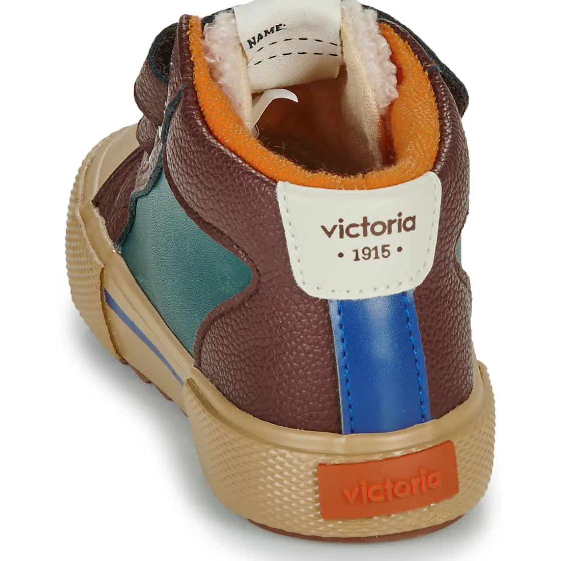 Victoria - 1065193< Baskets Mode