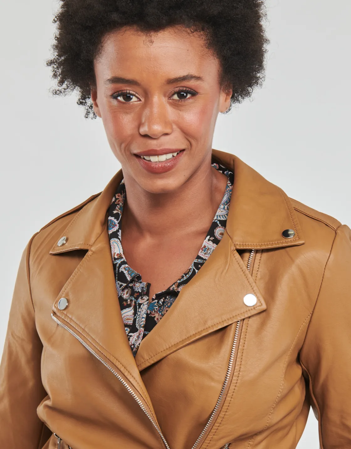 Vila - VICARA COATED JACKET< Vestes