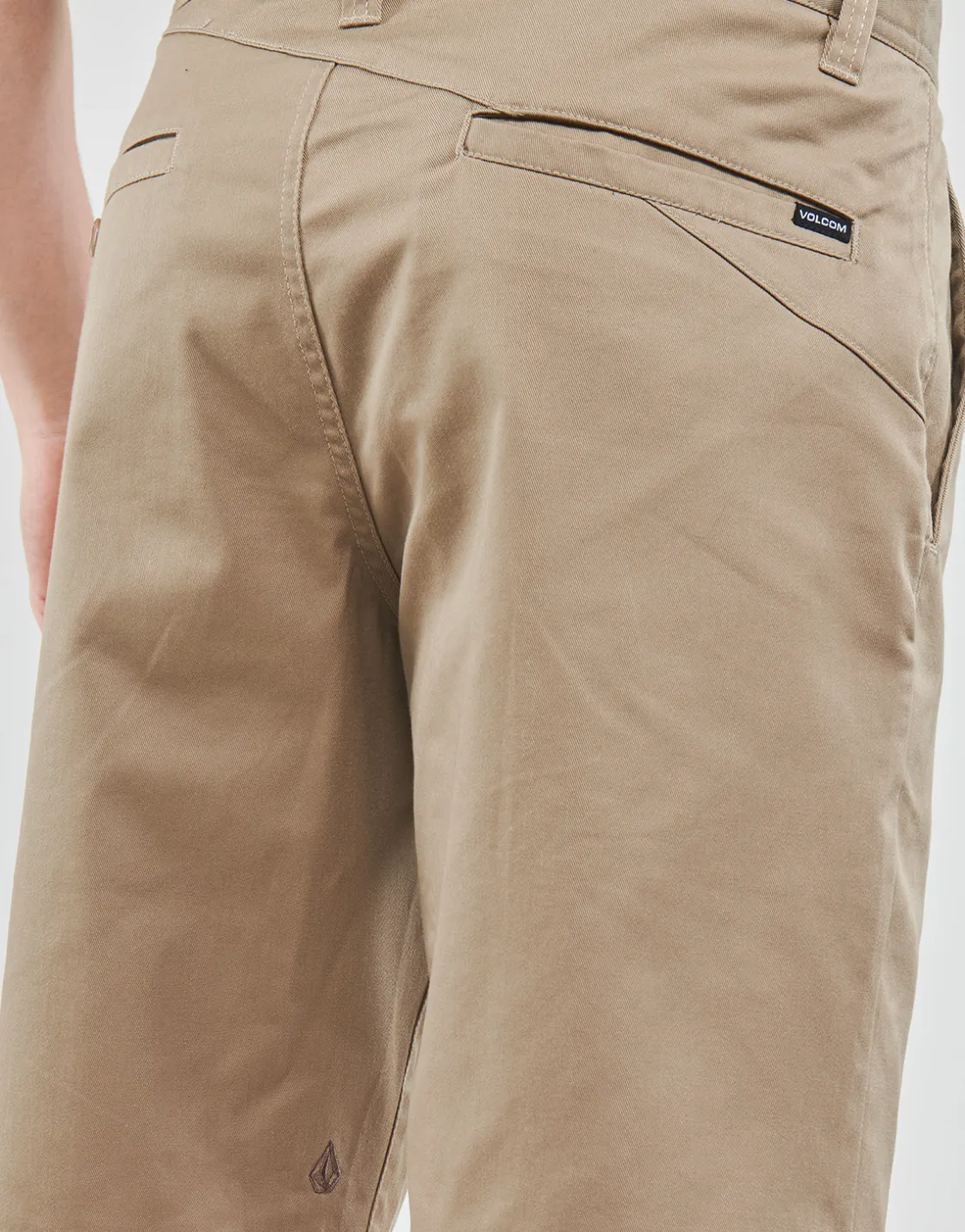 Volcom Shorts & Bermudas^- FRICKIN MDN STRETCH SHORT 21