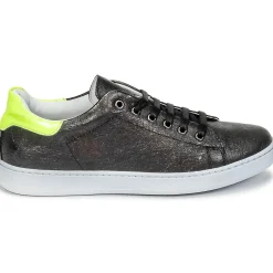 Young Elegant People - EDEN< Baskets Mode